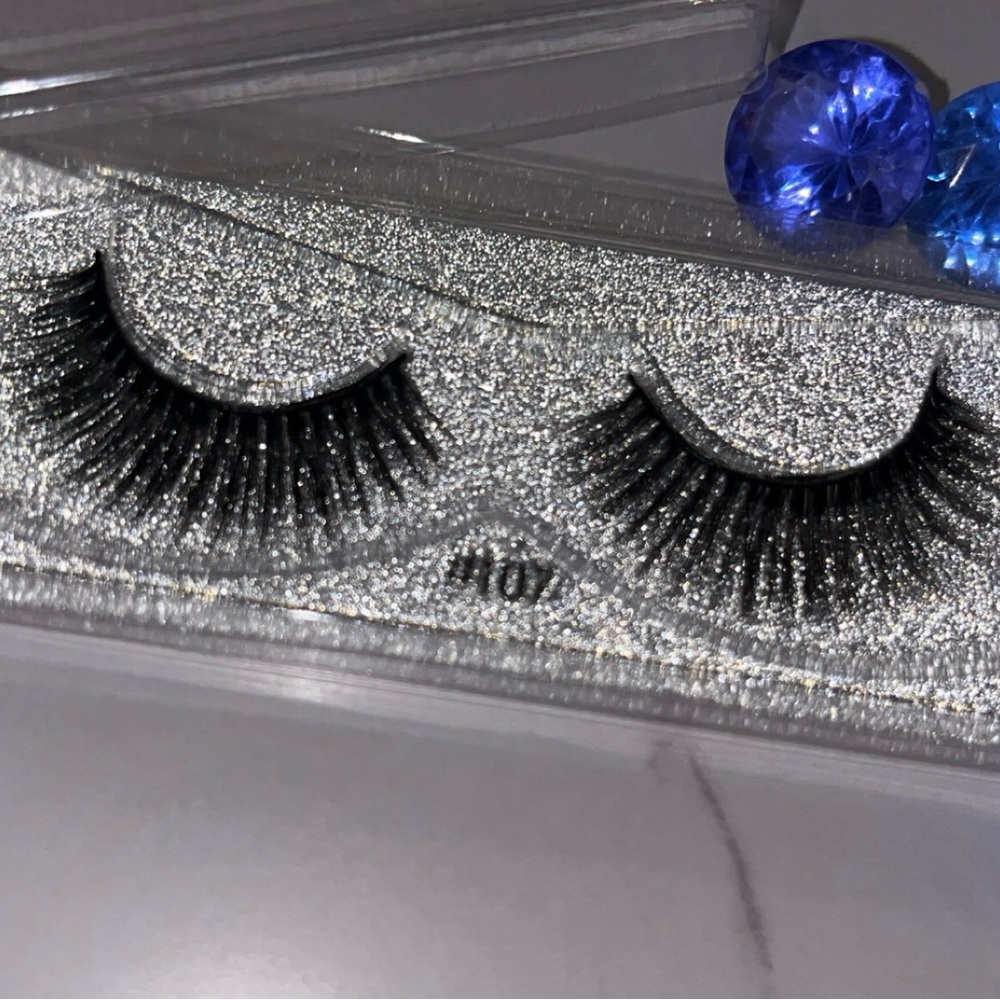 False lashes